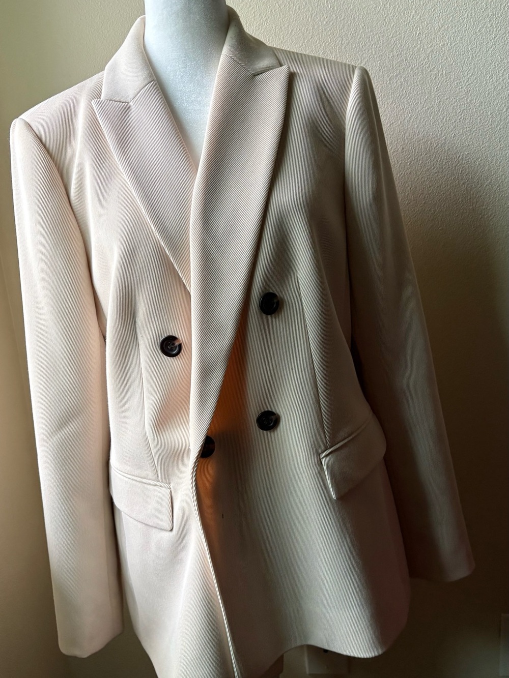 Ann Taylor Cream Double-Breasted Suit Jacket - Picture 7 of 7